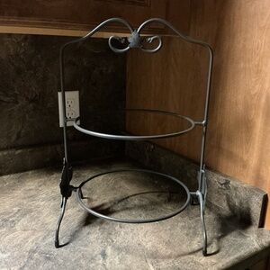 Longaberger Foundry Wrought Iron Two Pie Server